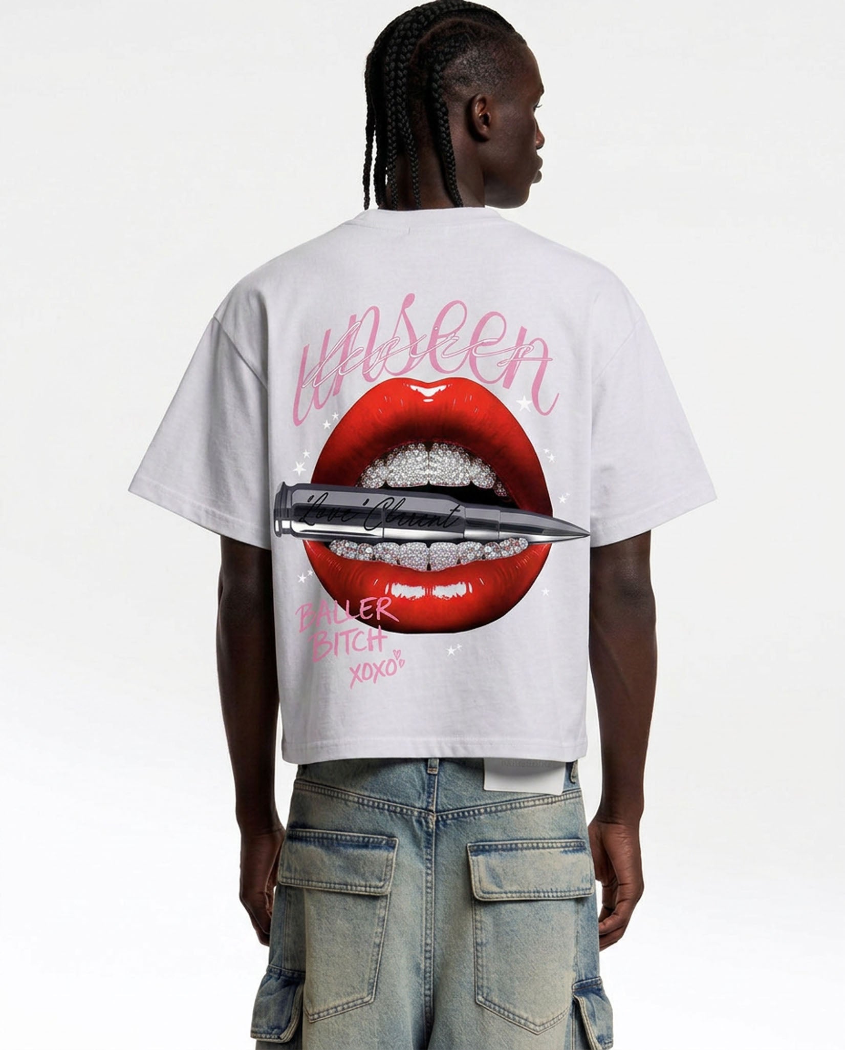 UW262 BALLER BITCH TEE